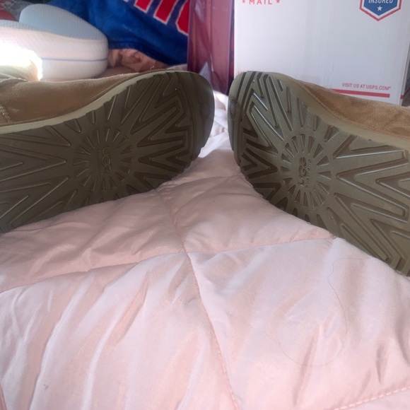 Beautiful & comfortable Ugg Boots EUC worn twice - Picture 6 of 12